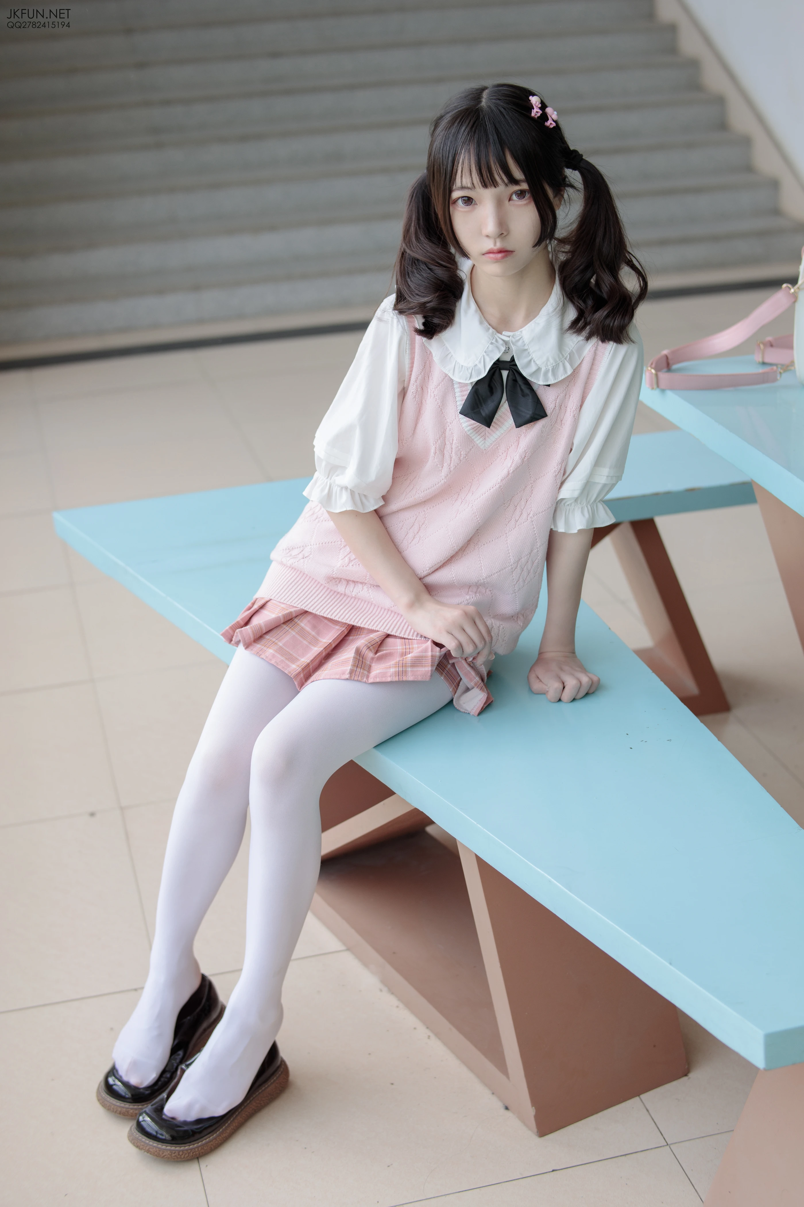 森萝财团 [JKFUN-007] 默陌 80D白丝 [126P 1V]插图3